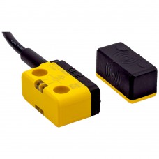 Sick STR1 wyłącznik bezpieczeństwa RFID z aktywatorem kompaktowym